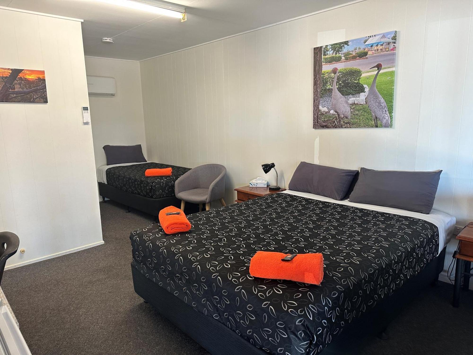 Winton Outback Motel Kültér fotó